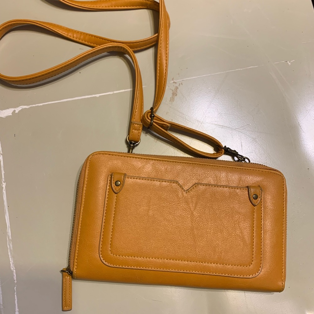 Cross body minimalist purse